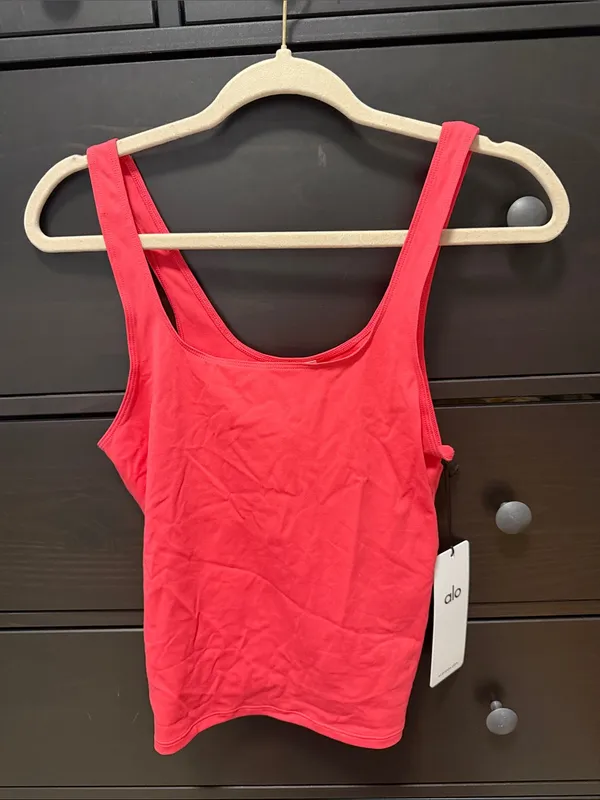 ALO Yoga Candy Red Softsculpt Tank Top NWT!! - Image 2