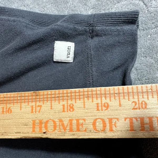 Vuori Women's XL Halo Essential Hoodie Gray Black Charcoal Cropped Lounge Yoga - Image 3