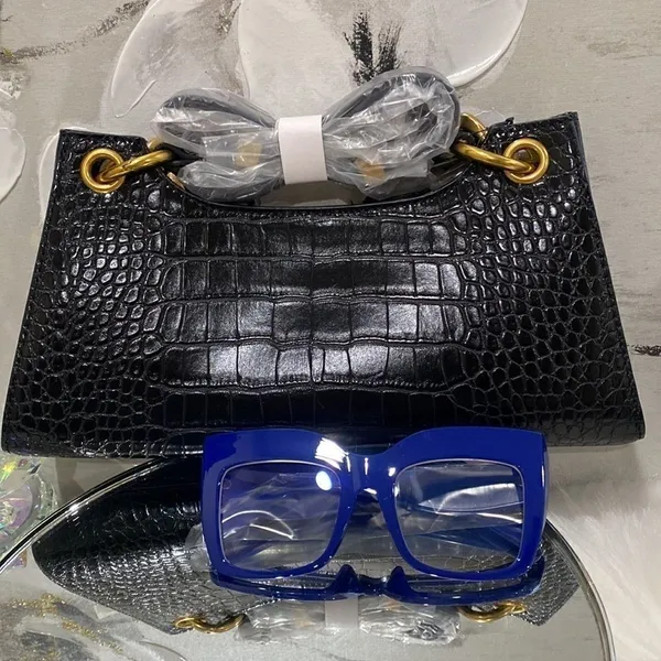 𝅺WOMAN'S Chain Purse Black - Image 2