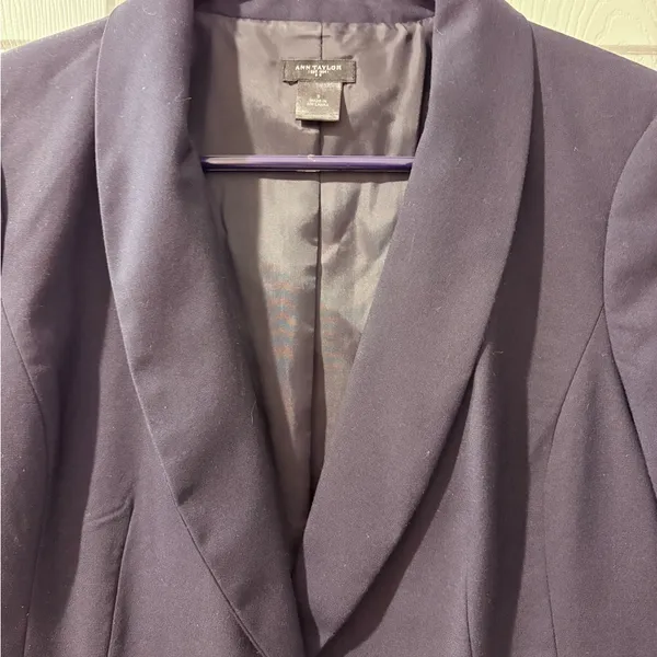 Ann Taylor Classic Navy Blue Blazer. 6 - Image 10