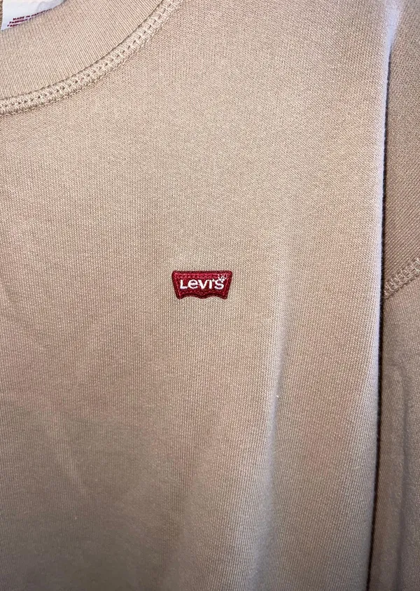 Levi's Crewneck - Image 2