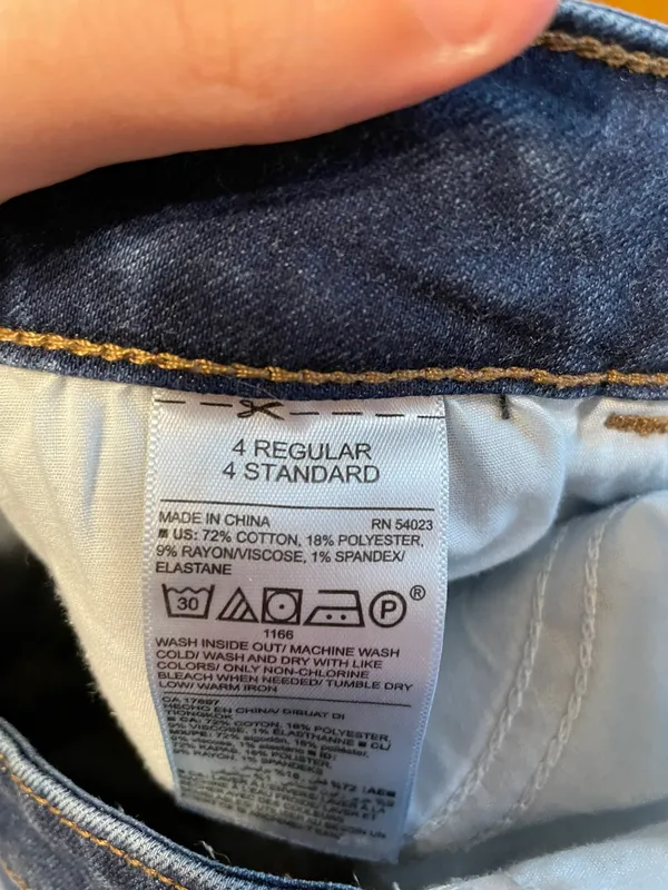 Old Navy Rockstar Jeans - Image 5
