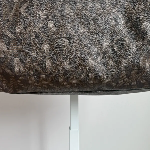 Michael‎ Kors size M brown beige tote bag - Image 3