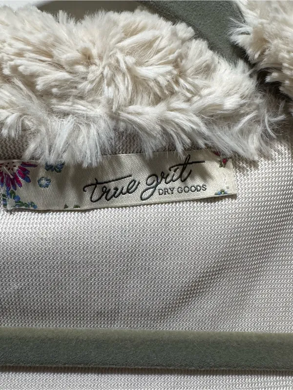 True grit faux fur coat - Image 2