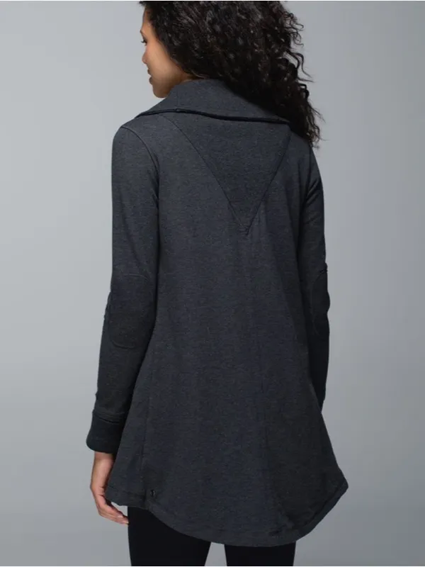 Lululemon Cozy Warm Gratitude Wrap Jacket in Heathered Black W2557 Sz 10 - Image 2