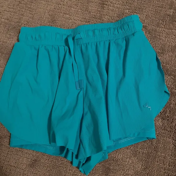 target blue flowy shorts size xs!! - Image 3