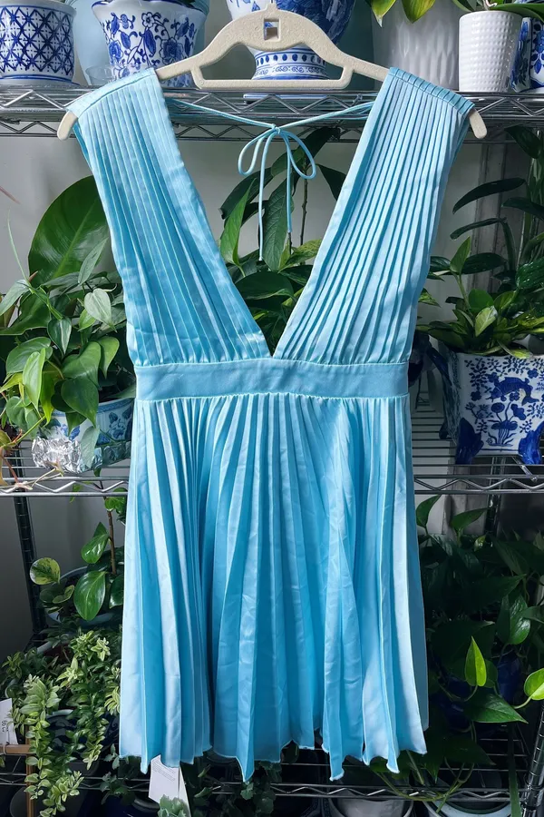 Abercrombie Plunge Pleated Mini Dress - Image 4