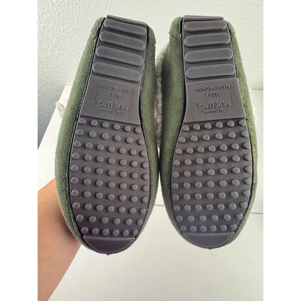 MUK LUKS Jaylah Size 7 Olive Green‎ Faux Suede Sherpa Lined Moccasin Slippers - Image 2