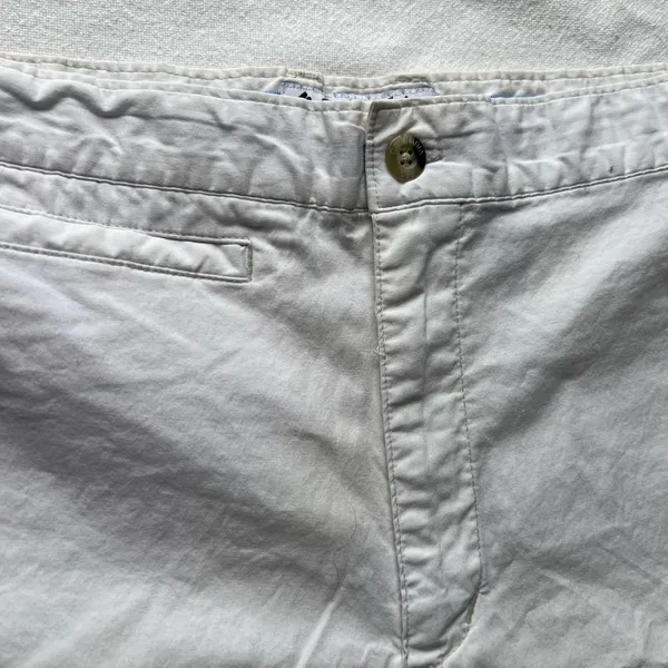 Columbia White Cargo Men's Shorts - Image 2