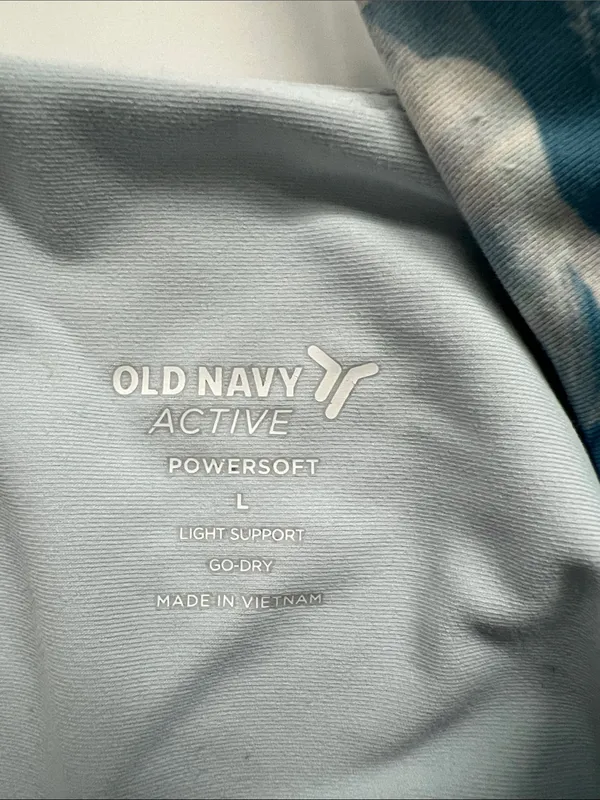 Old Navy Light Blue Floral Active Powersoft Top with Light Chest Support Go-Dry - Image 2