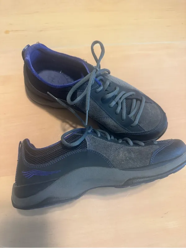Dansko Sabrina Suede Sneaker - 40 - Image 5