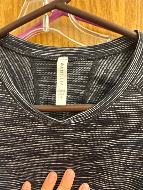 Athleta Black Heathered Long-Sleeve Performance Tee - Image 2
