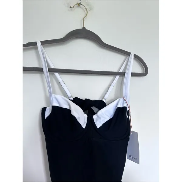 NWT Quince Italian Under-Wire One Piece Swimsuit Black & White Contrast Small - Image 3