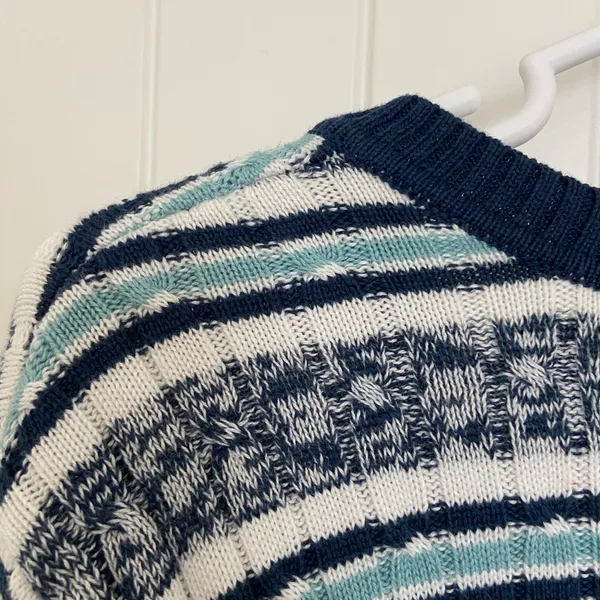 NWOT Croft & Barrow women’s blue teal striped‎ v-neck soft knit sweater large - Image 7