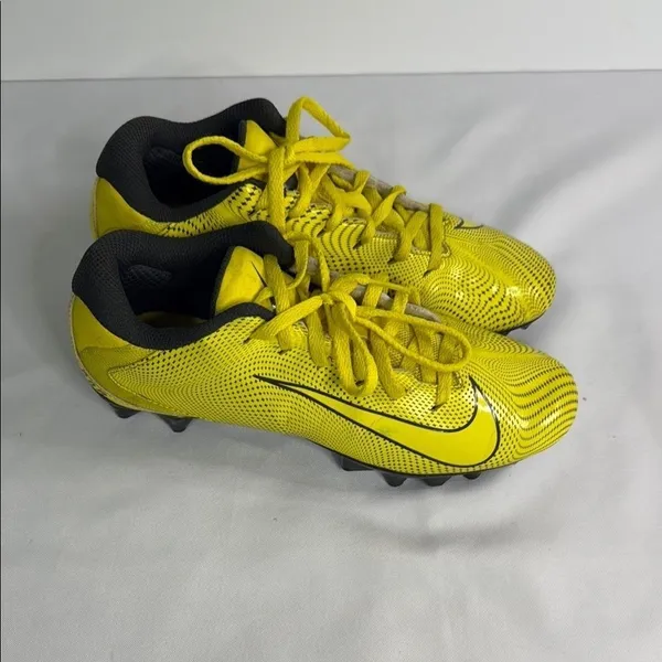 Nike Yellow Soccer Shoes - Image 2