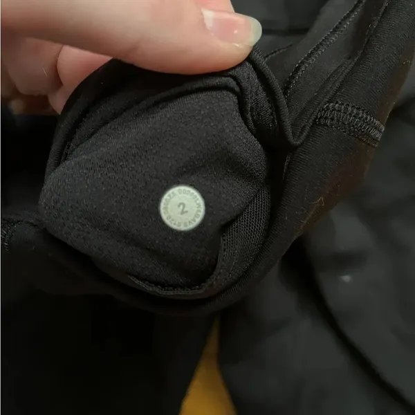 black lululemon 25” align leggings - Image 4
