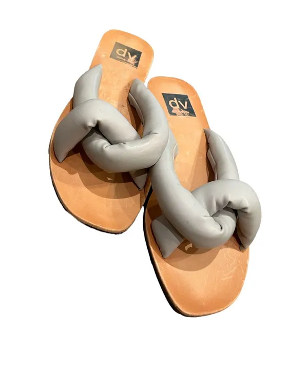 DV by Dolce Vita Gray Janae Sandal - Image 4