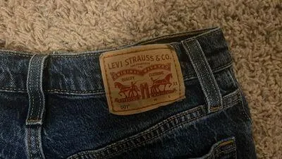 Levi’s 501 Dark Wash Denim Shorts High-Waisted - Image 3
