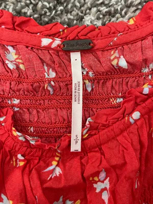 Women’s Free People Kaia Red Floral Smocked Crop Top Size S - Image 6