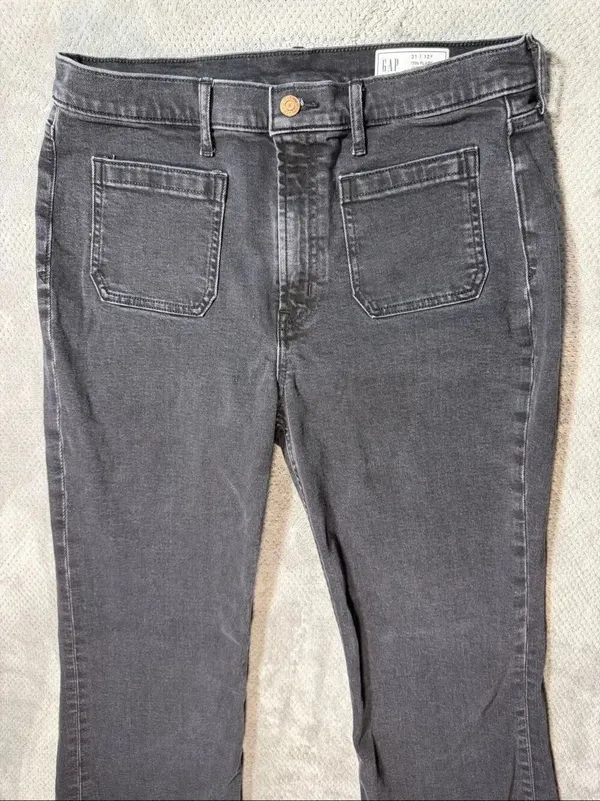 GAP ’70s Flare High Rise Jeans Women’s 31/12R Black Wash Patch Pocket Stretch De - Image 4