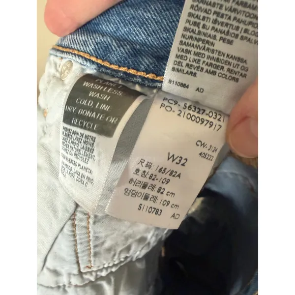 Levi's Denim Shorts Womens 501 Original Cutoff Size 32 Blue Distressed High Rise - Image 4