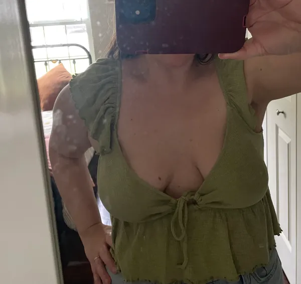 American Eagle outfitters green cropped top - Image 5