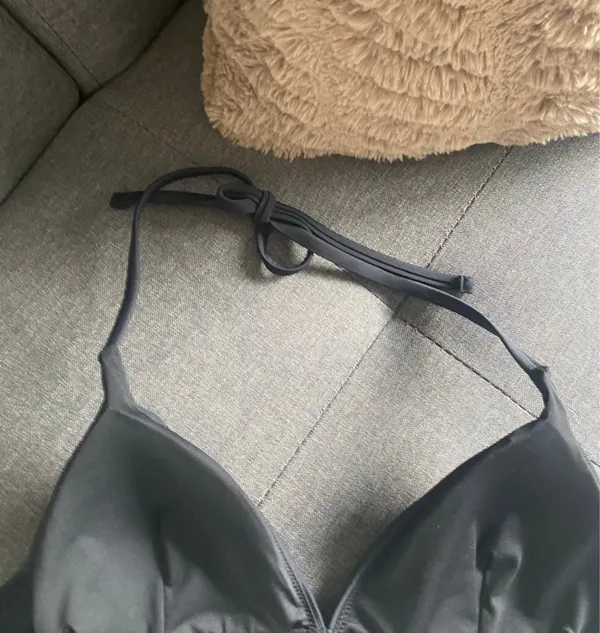 Boutique Black bikini top - Image 3
