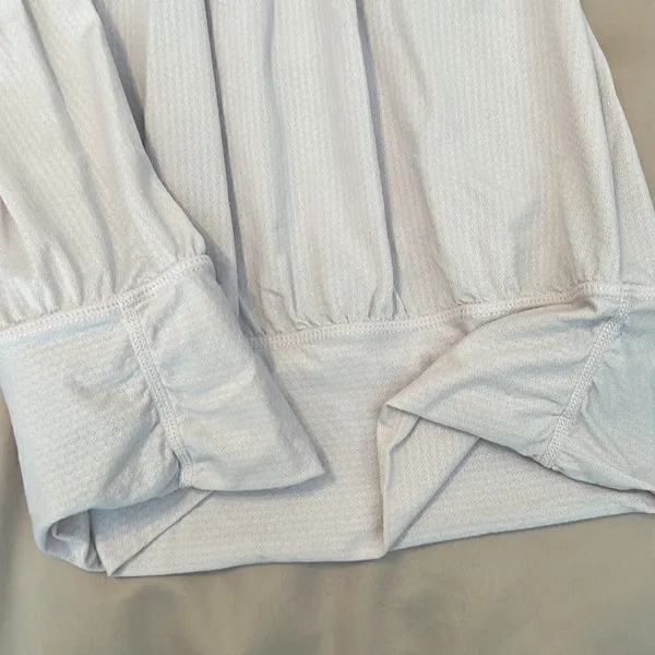 Lululemon size small sleeveless blush workout top built in bra GUC - Image 3