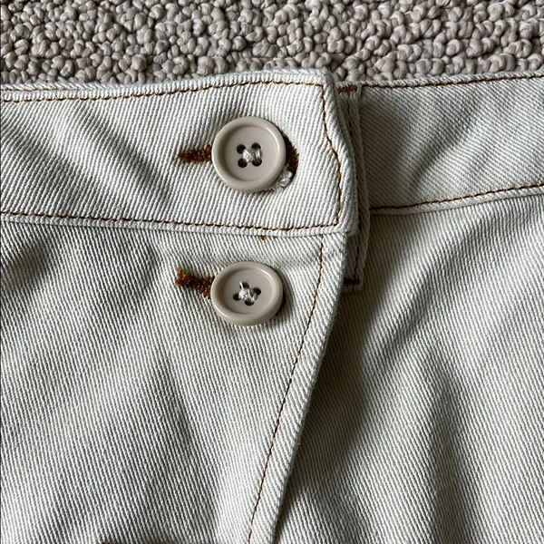 Stylish Cream Button-Front Skirt - Image 2