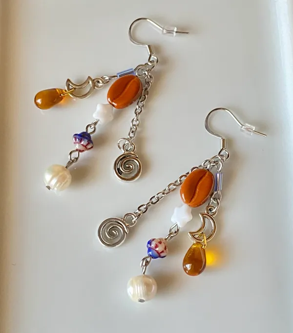 quality Czech glass beads mix dangle earrings💐☕️🍃MIDNIGHT COFFEE🌉 - Image 4