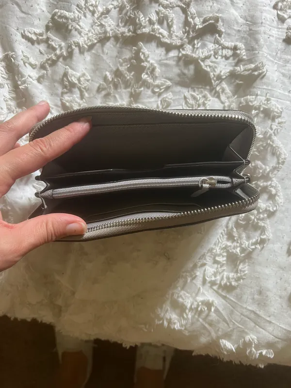 Michael Kors Wallet - Image 3