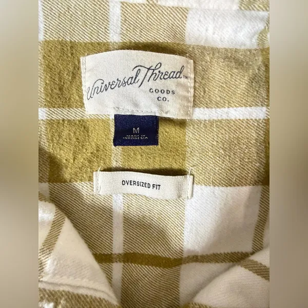Universal Threads Mustard and White Plaid Button-Up Shirt - Image 6