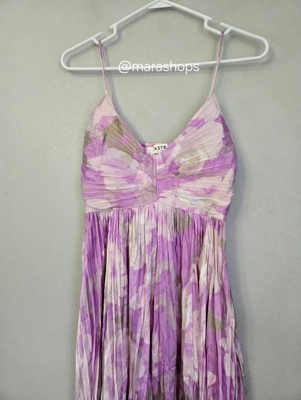 ASTR the Label Maeve Midi Dress - Image 4