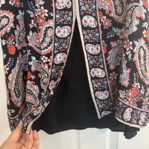 J. Jill Layered Tank‎ Top Sz MED PET Black Paisley Split Back Lined Tunic Flowy - Image 5