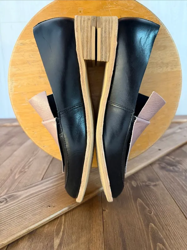 All Black Leather Flatbow Cowman Loafers Black Pink EU 38 US 7.5-8 - Image 6