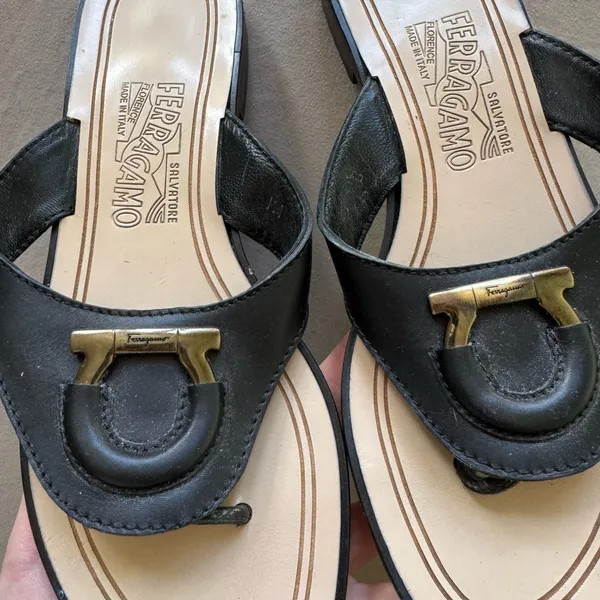Salvatore Ferragamo Leather Gancini Thong Sandals - Image 3