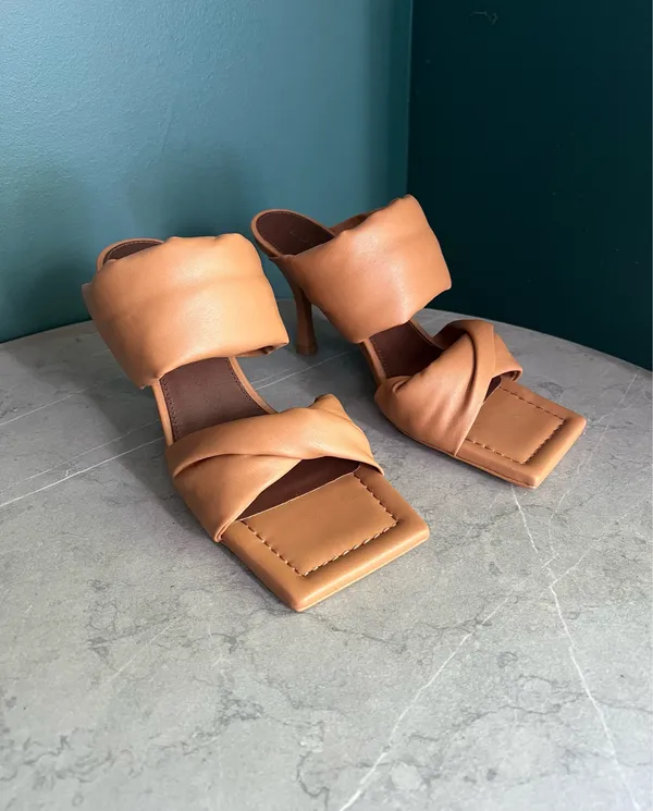 Alohas Twist Strap Sandal in Camel - Image 5