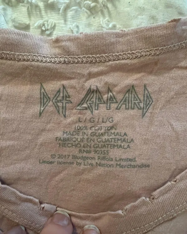 Def Leppard Cut Out Tee - Image 2
