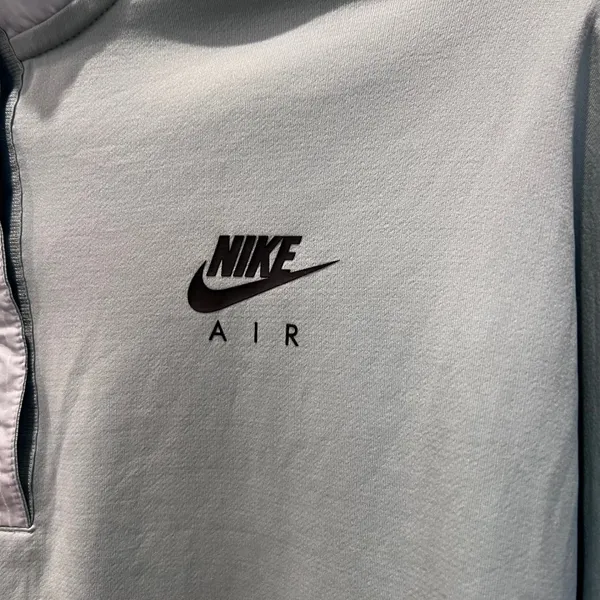 Nike Air Womens Quarter Snap Long Sleeve Running Top Sage Green Thumbholes - Image 2