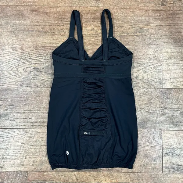 Lululemon Bra Top Athletic Workout Top Size 4 - Image 5