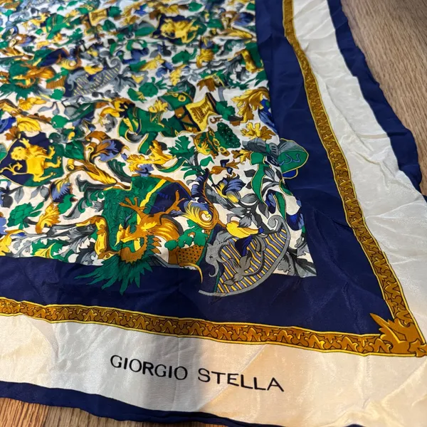 Giorgio Stella Silk Scarf‎ Navy Blue Cream Gold Heraldic Lion Crest Square 31x31 - Image 3
