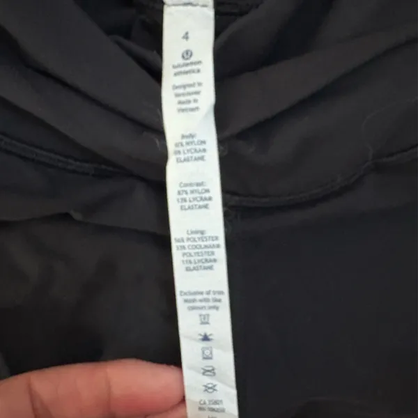 Lululemon‎ Black Size 4 Cross Waist Sweatpants Cropped EUC - Image 3