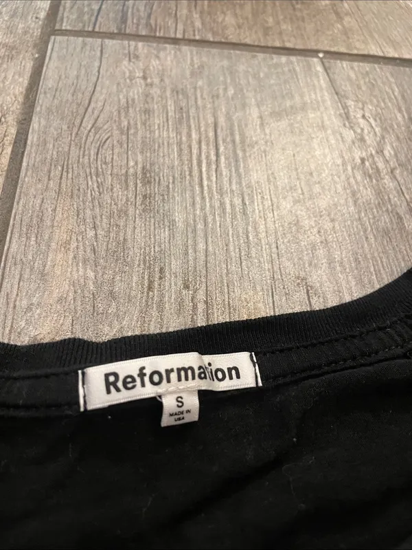 Reformation Black Short-Sleeve Crew Tee - Image 2