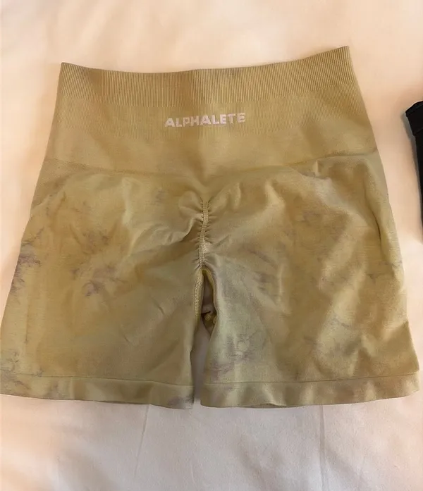 Alphalete Custom Tie-Dye Amplify Shorts - Image 3