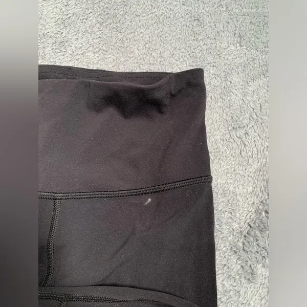 Athleta black Elation Laser Cut 7/8 Leggings small - Image 5