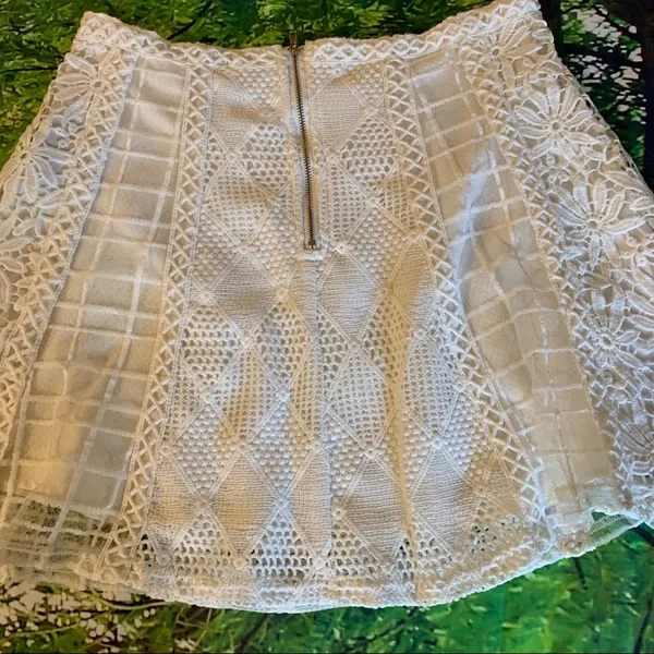 JOS Los Angeles size s small crochet skirt - Image 4