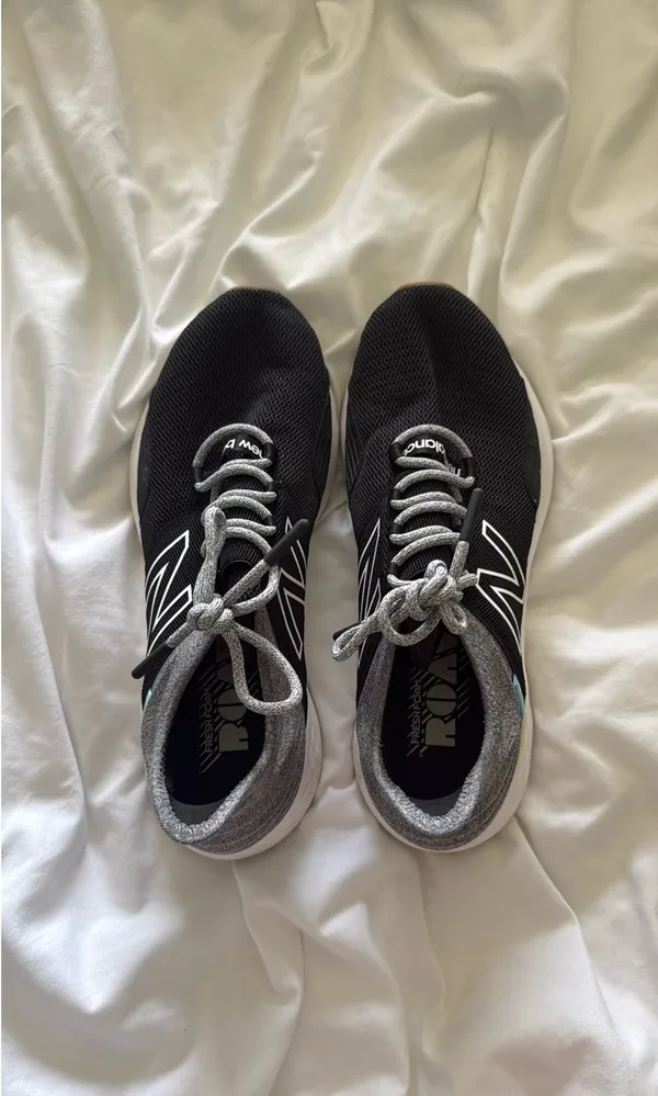 New Balance Roav Fresh Foam Shoes 8.5 - Image 2