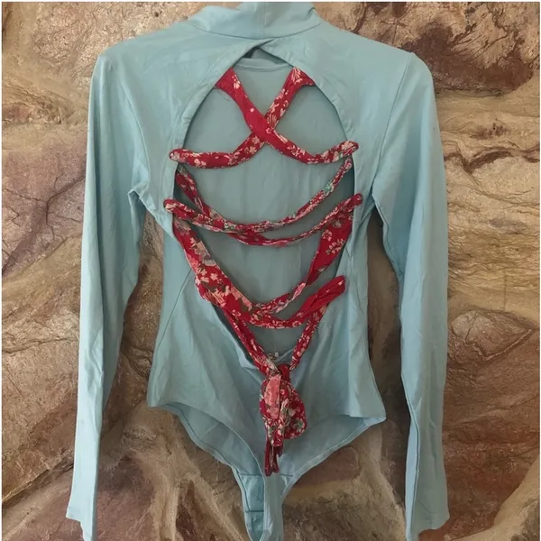 Free people Straps In The Back Bodysuit size medium - Image 3