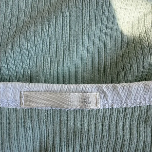 GU Women’s Green and White T-Shirt - Image 3