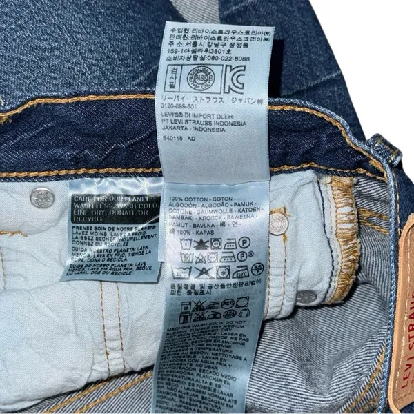 Levi’s 501 Cutoff Denim Jean Shorts Women’s 28 Button Fly Raw Hem Frayed Split - Image 6